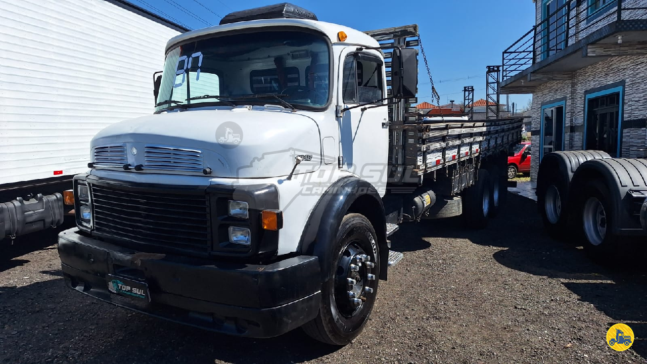 CAMINHAO MERCEDES-BENZ MB 1318 Grade Baixa Truck 6x2 Top Sul Caminhões CURITIBA PARANÁ PR